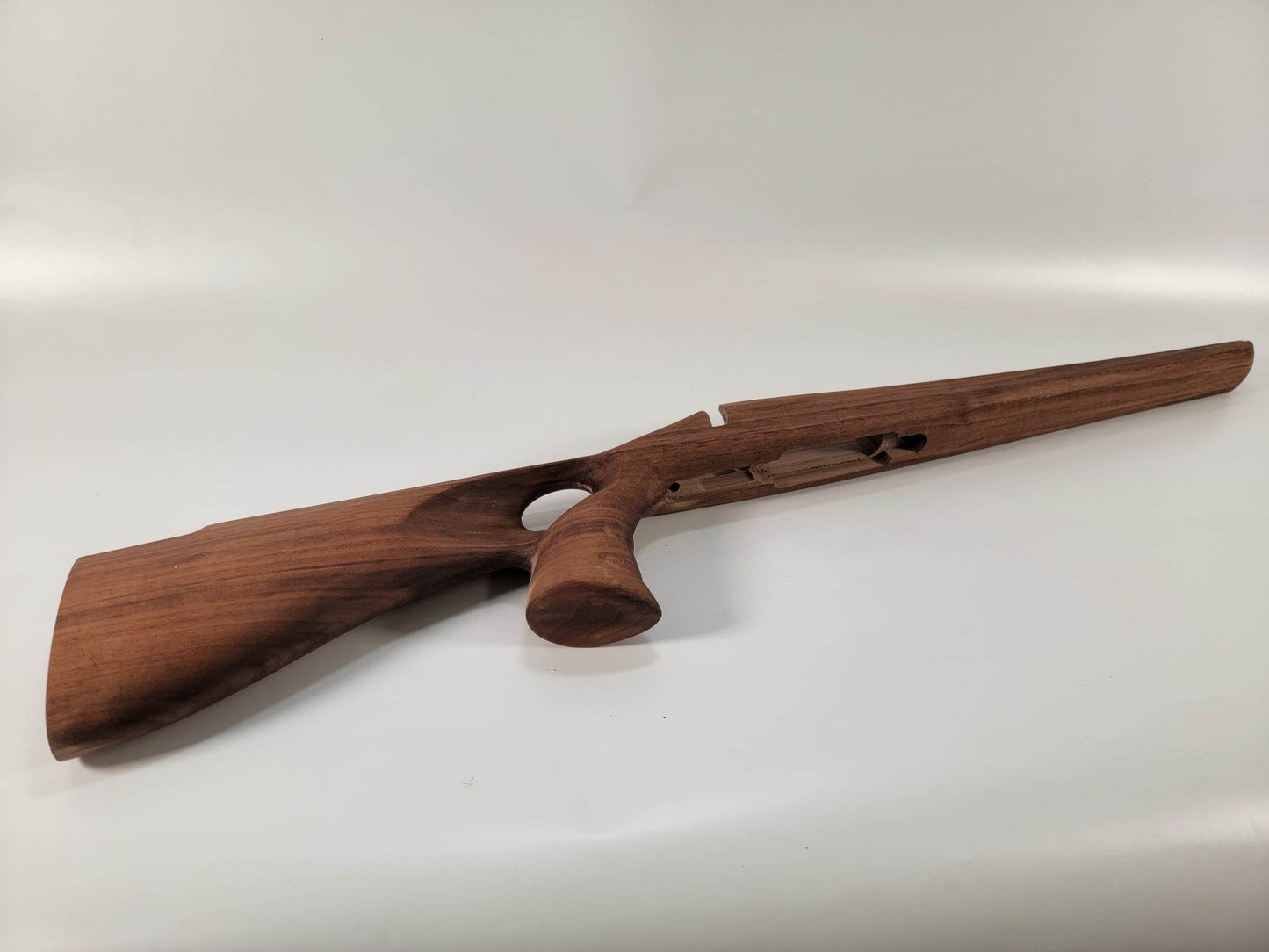 Remington 700 Thumbhole